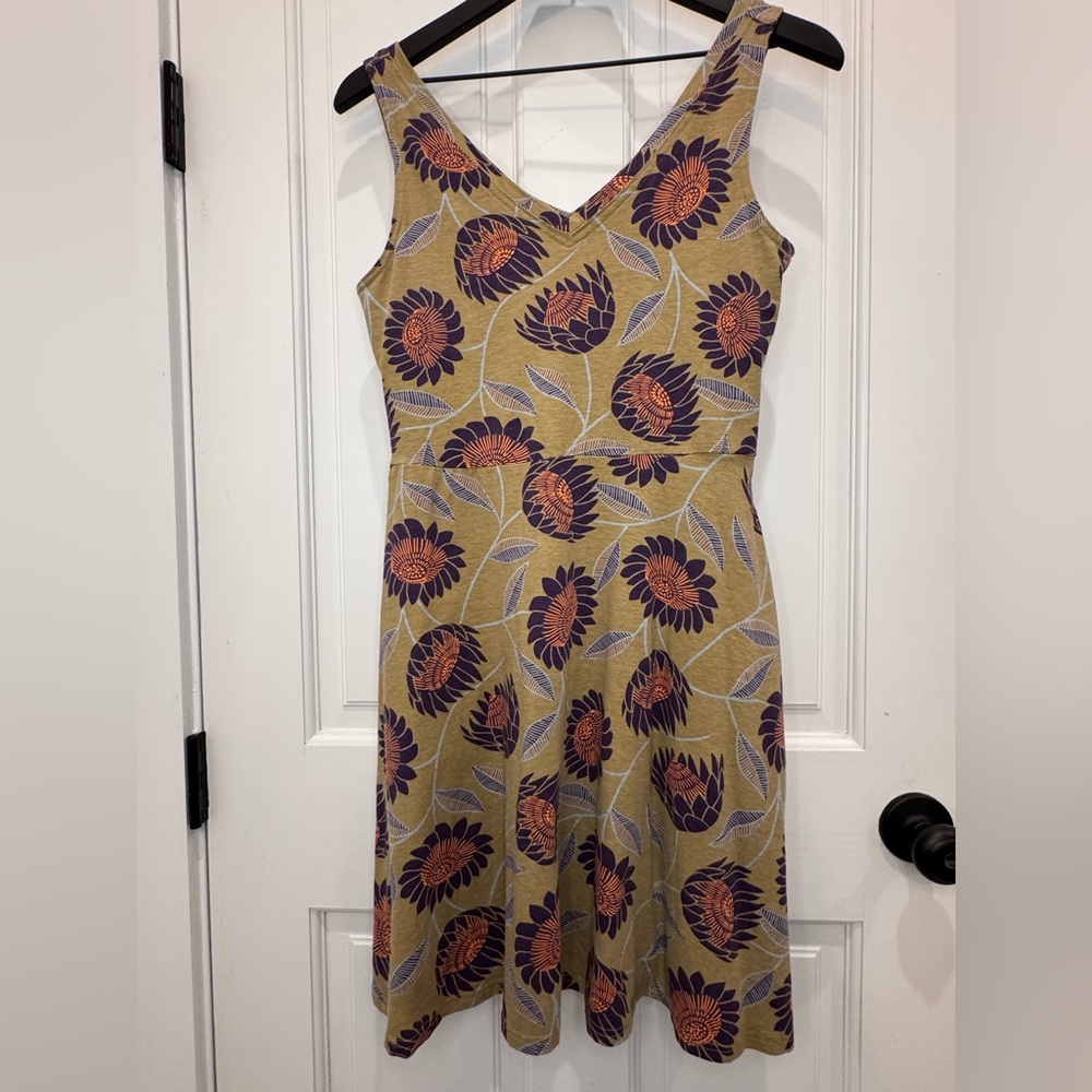 Pact Fennel Sunflowers Revive V Neck Tank Dress 🌻 - Picture 2 of 11